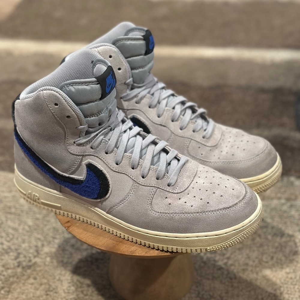 2018 Nike Air Force 1 High Chenille Swoosh Wolf Grey Sneakers Mens Size 11.5 ;)